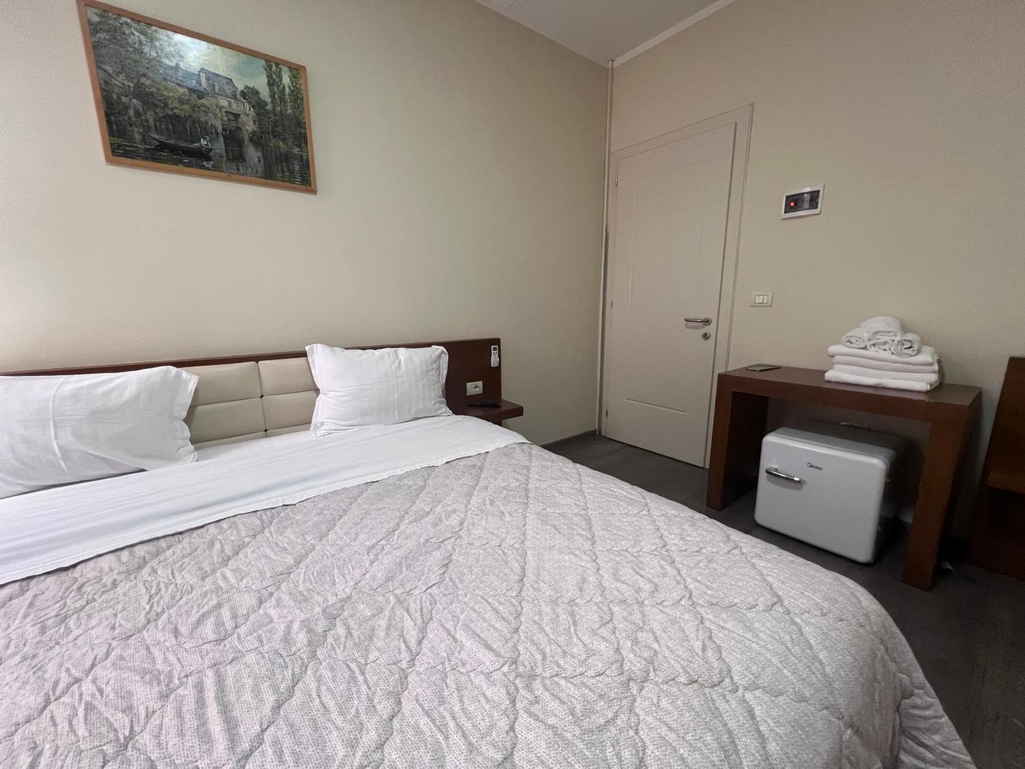 Bobi Hotel 3*