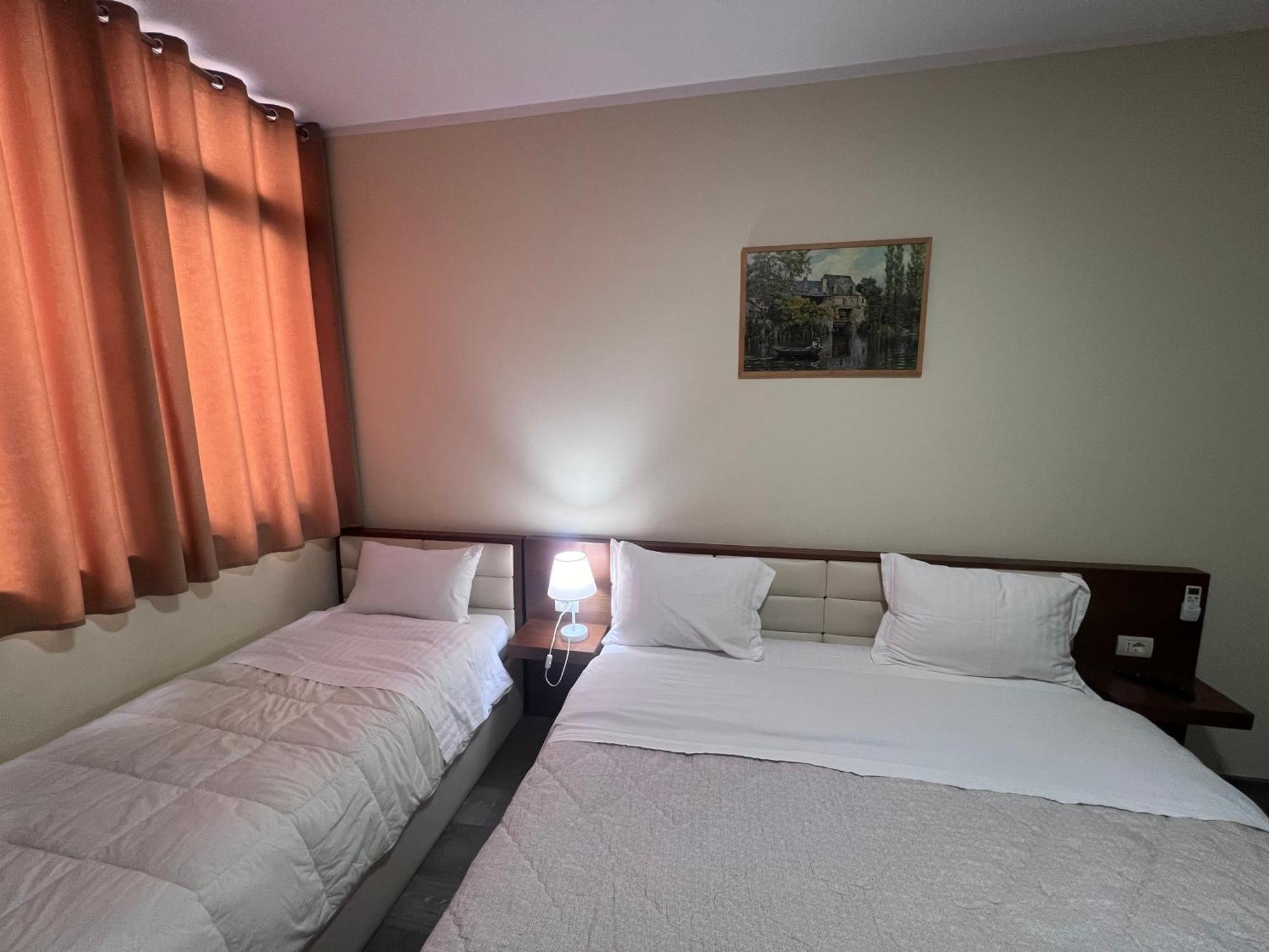 Bobi Hotel